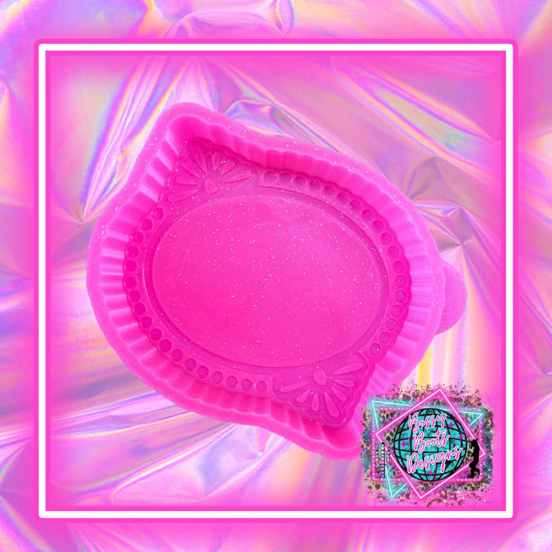 Western Oval Frame