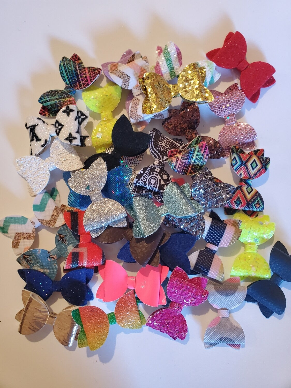 Felt/Faux Leather 1.5" Bow Grab Bag