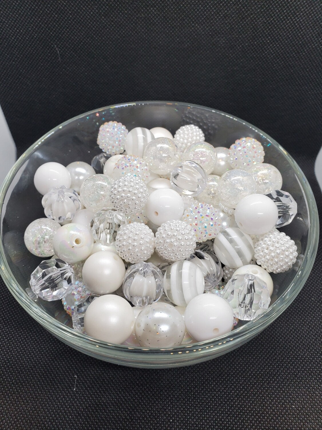 White Mix 20mm Bubblegum Beads