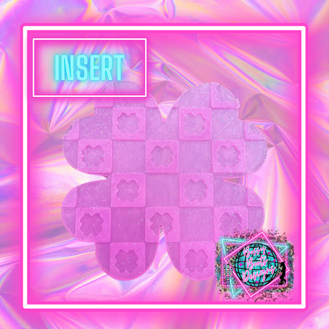 Checkered Clovers Shamrock Insert