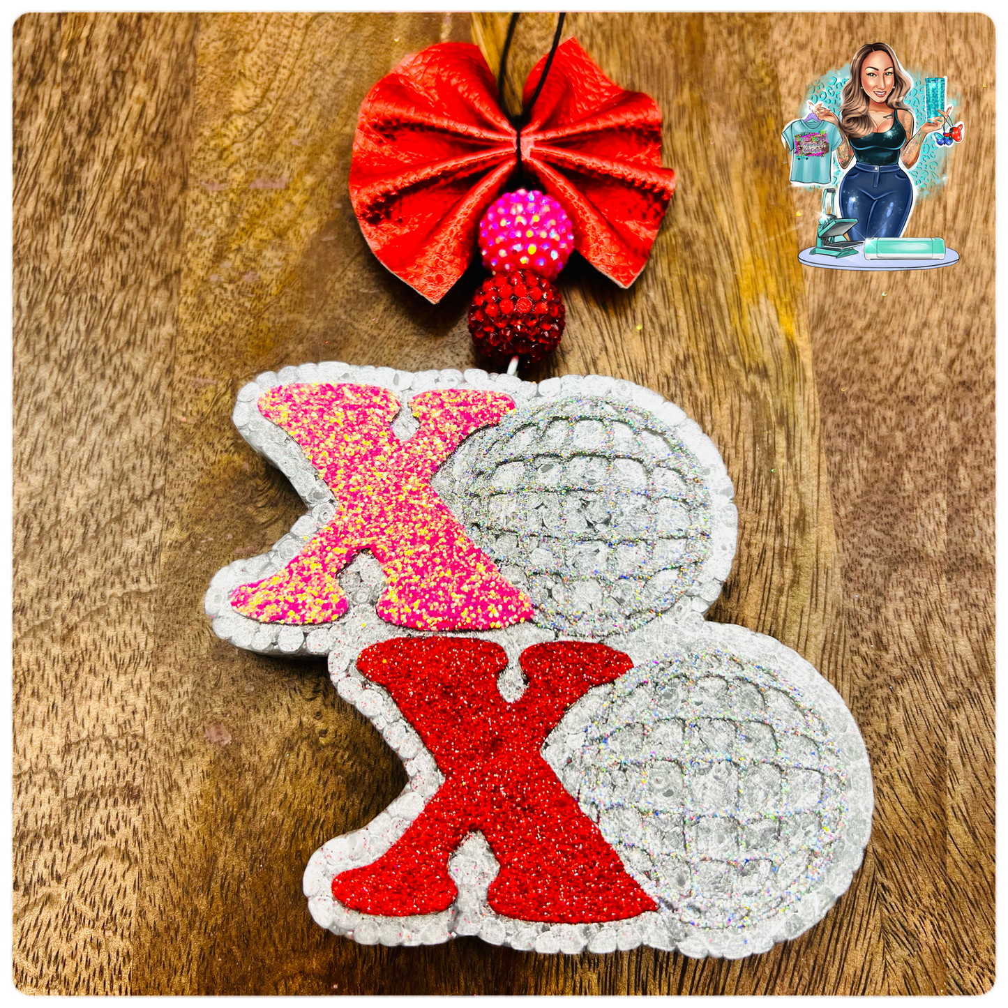 XOXO Disco (Exclusive)