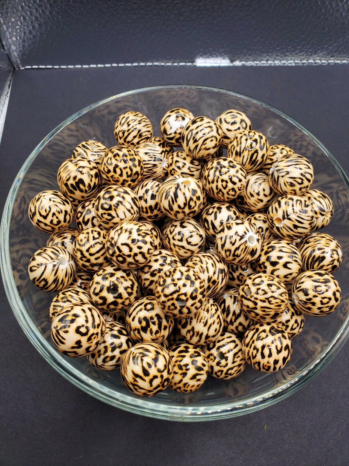 Leopard 20mm Bubblegum Beads